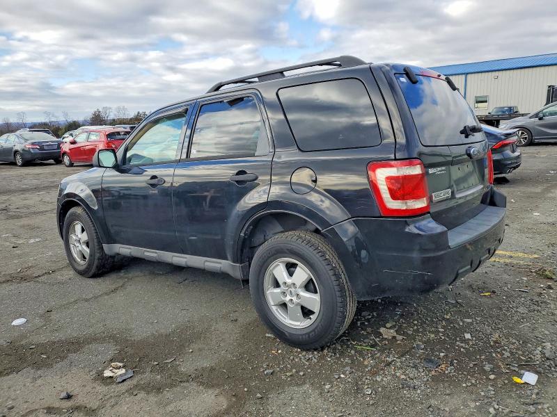 Photo 2 from auction – 2009 FORD ESCAPE with VIN 1FMCU03G19KA58044
