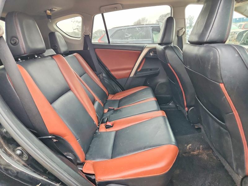 Photo 11 from auction – 2015 TOYOTA RAV4 with VIN 2T3YFREVXFW230451