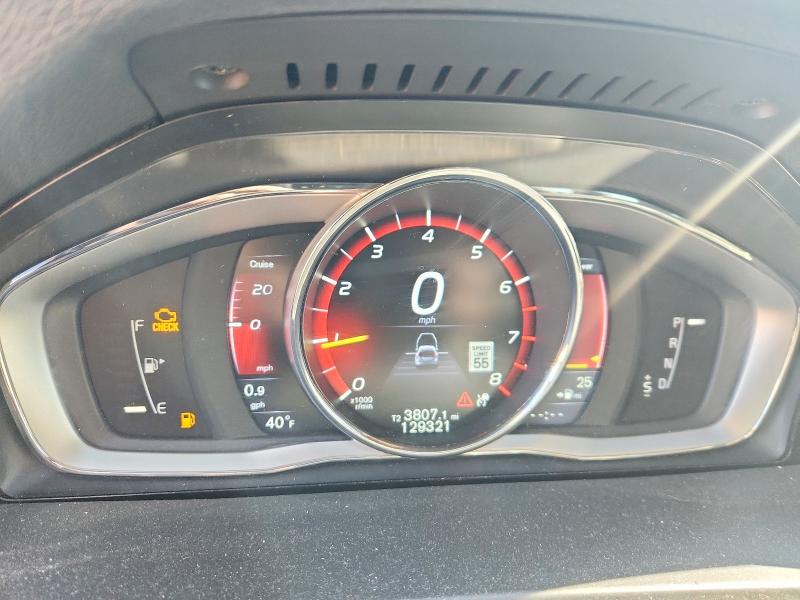 Zdjęcie 9 z aukcji – 2016 VOLVO V60 z VIN YV140MEM1G1312492