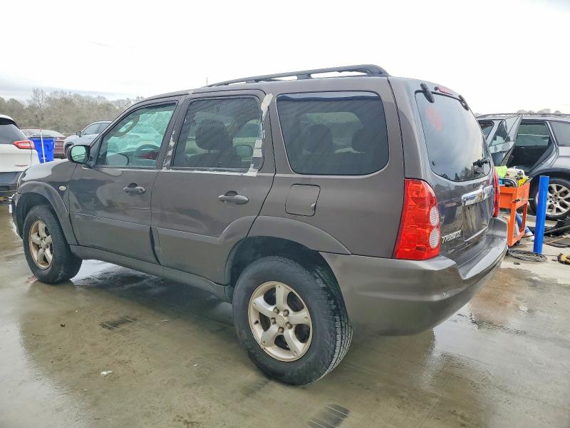Photo 2 from auction – 2006 MAZDA TRIBUTE S with VIN 4F2YZ04146KM37072
