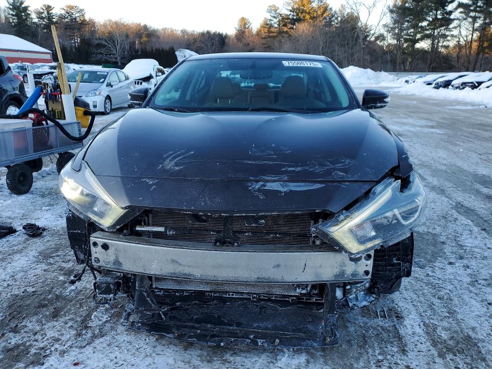 Photo 5 from auction – 2016 NISSAN MAXIMA with VIN 1N4AA6AP8GC381143