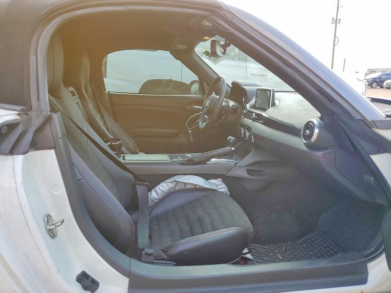 Photo 10 from auction – 2017 FIAT 124 SPIDER with VIN JC1NFAEK0H0125027