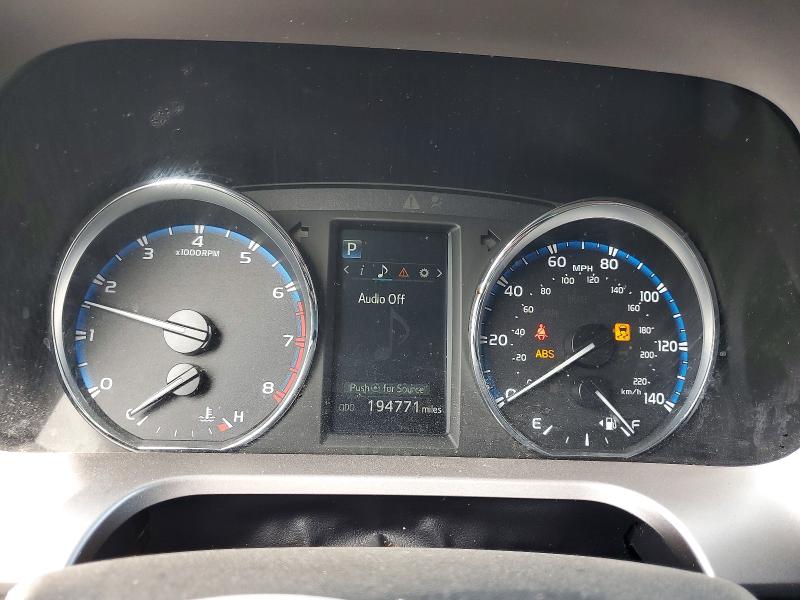 Photo 9 from auction – 2016 TOYOTA RAV4 with VIN JTMWFREVXGJ082714