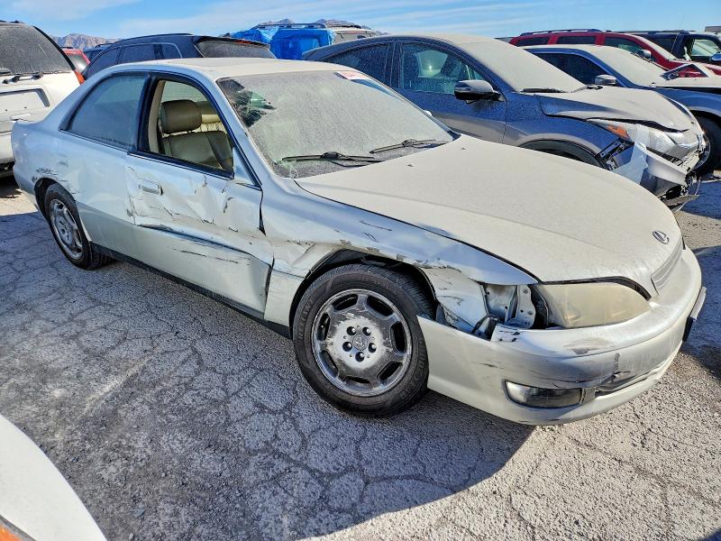 Фото 4 с аукциона – 2000 LEXUS ES 300 с VIN JT8BF28G5Y5076119