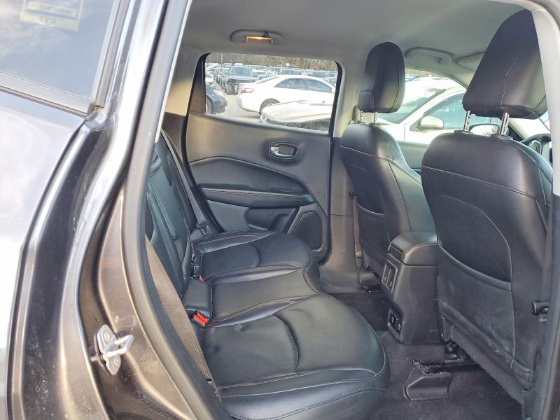 Photo 11 from auction – 2019 JEEP COMPASS with VIN 3C4NJDCB7KT653969