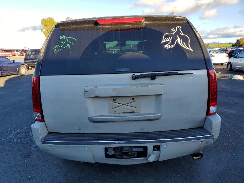 Photo 6 from auction – 2007 GMC YUKON DENA with VIN 1GKFK63827J293952