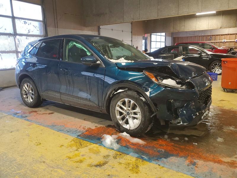Photo 4 from auction – 2020 FORD ESCAPE with VIN 1FMCU0G67LUC05089