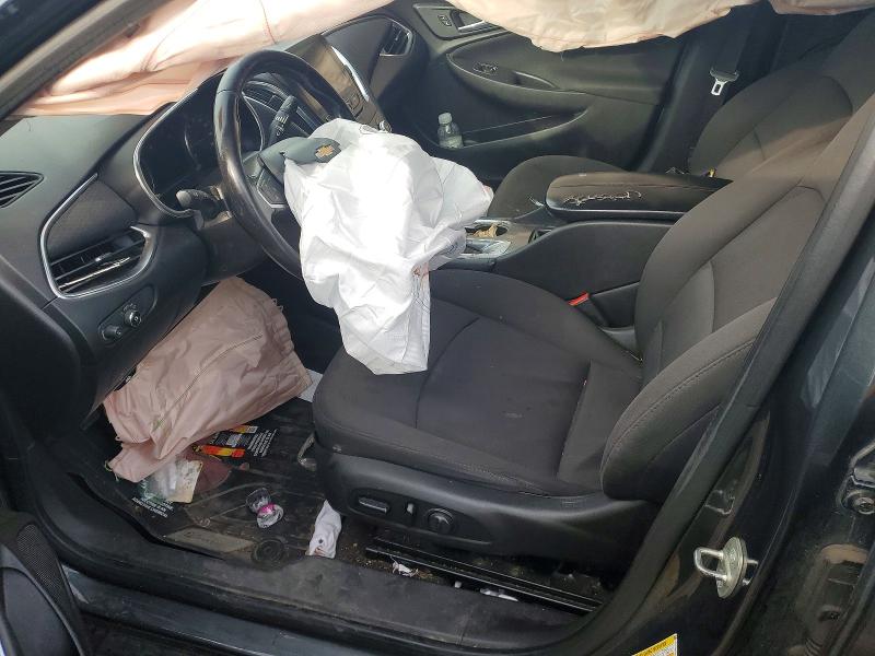 Photo 7 from auction – 2018 CHEVROLET MALIBU with VIN 1G1ZD5STXJF184354