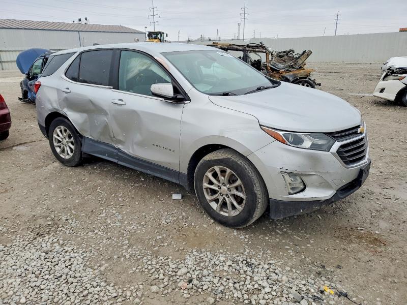 Photo 4 from auction – 2020 CHEVROLET EQUINOX with VIN 2GNAXJEV5L6126447