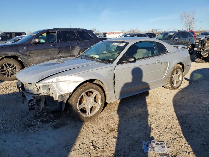 FORD MUSTANG 2002 con VIN 1FAFP40412F232676 - Foto de la subasta
