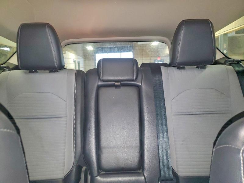 Photo 10 from auction – 2019 FORD ESCAPE with VIN 1FMCU0GD7KUB99369