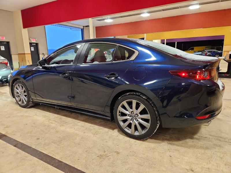 Photo 2 from auction – 2019 MAZDA 3 with VIN 3MZBPADL2KM107594