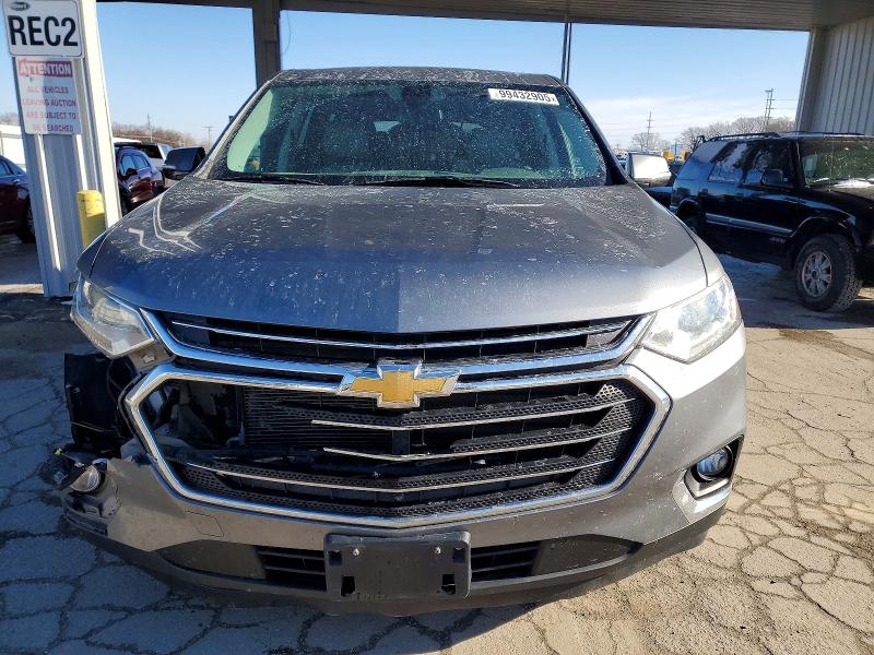 Photo 5 from auction – 2018 CHEVROLET TRAVERSE L with VIN 1GNERHKW1JJ186193