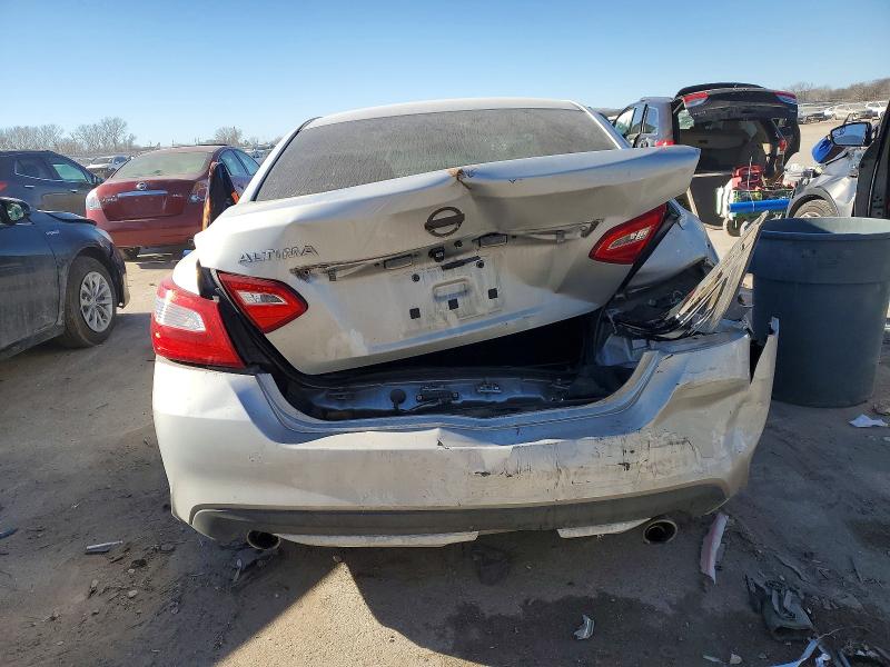 Photo 6 from auction – 2017 NISSAN ALTIMA with VIN 1N4AL3AP5HN310013