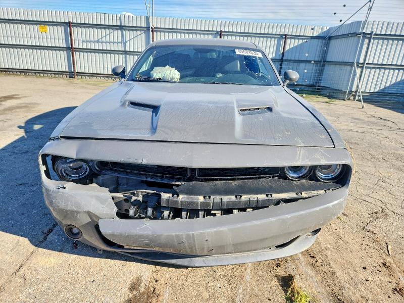 Photo 5 from auction – 2018 DODGE CHALLENGER with VIN 2C3CDZBT9JH112472