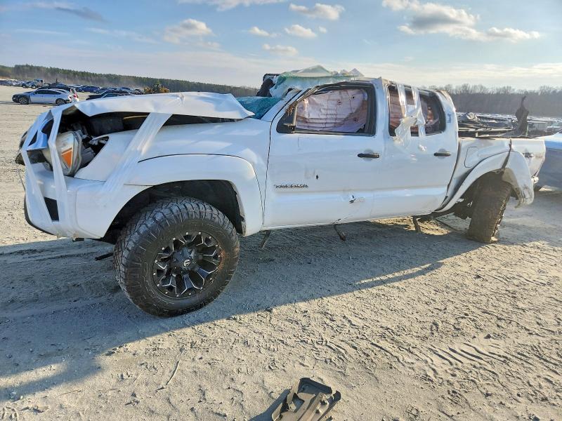 TOYOTA TACOMA DOU 2014 with VIN 5TFJU4GN2EX063360 - Photo from auction