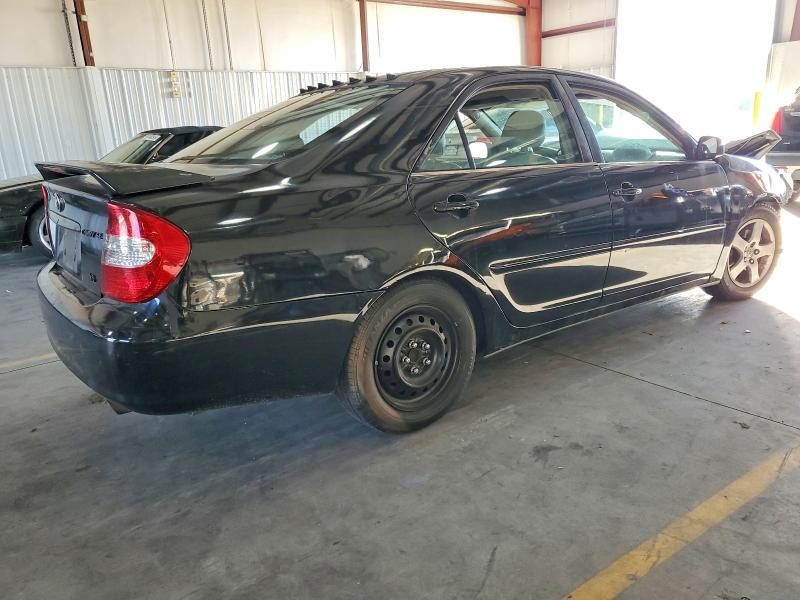 Photo 3 from auction – 2002 TOYOTA CAMRY LE with VIN 4T1BF30K02U002347