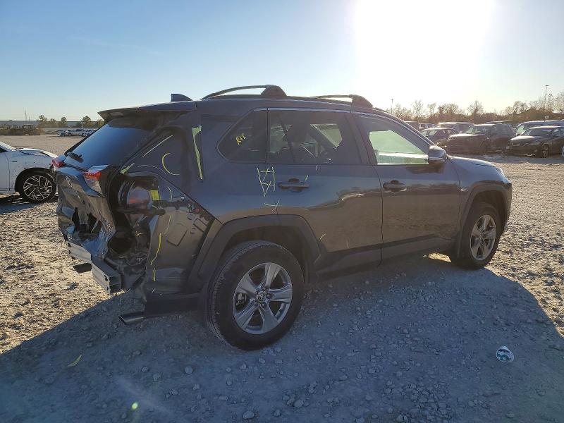 Photo 3 from auction – 2023 TOYOTA RAV4 XLE with VIN 2T3W1RFV8PC244159