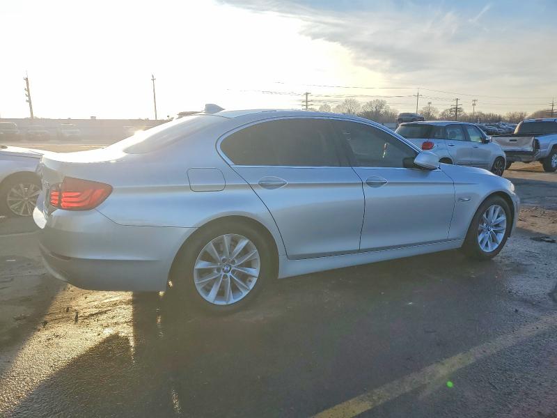 Photo 3 from auction – 2013 BMW 528 XI with VIN WBAXH5C57DD107215