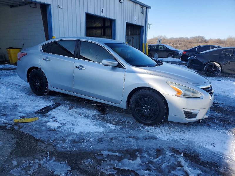 Photo 4 from auction – 2013 NISSAN ALTIMA with VIN 1N4AL3AP4DN574771