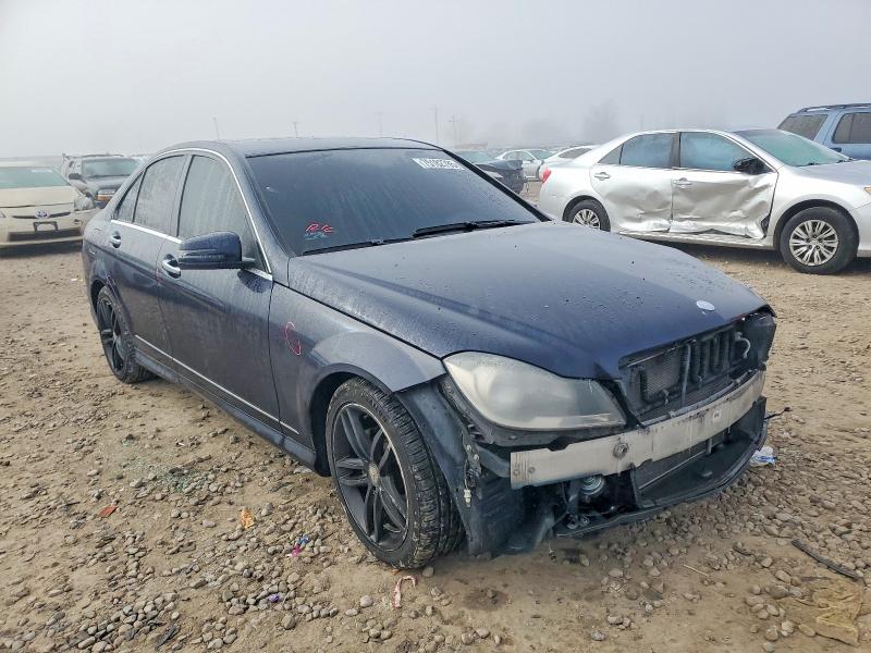 Photo 4 from auction – 2012 MERCEDES-BENZ C 300 4MAT with VIN WDDGF8BB7CA727411