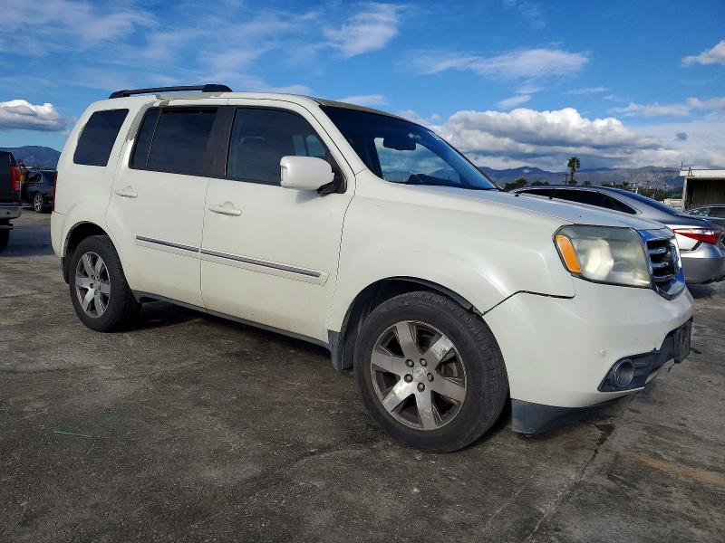 Photo 4 from auction – 2015 HONDA PILOT TOUR with VIN 5FNYF4H91FB037287