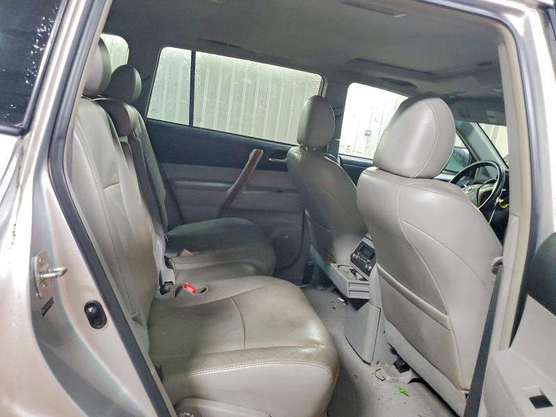 Photo 10 from auction – 2010 TOYOTA HIGHLANDER with VIN 5TDDK3EH7AS015492