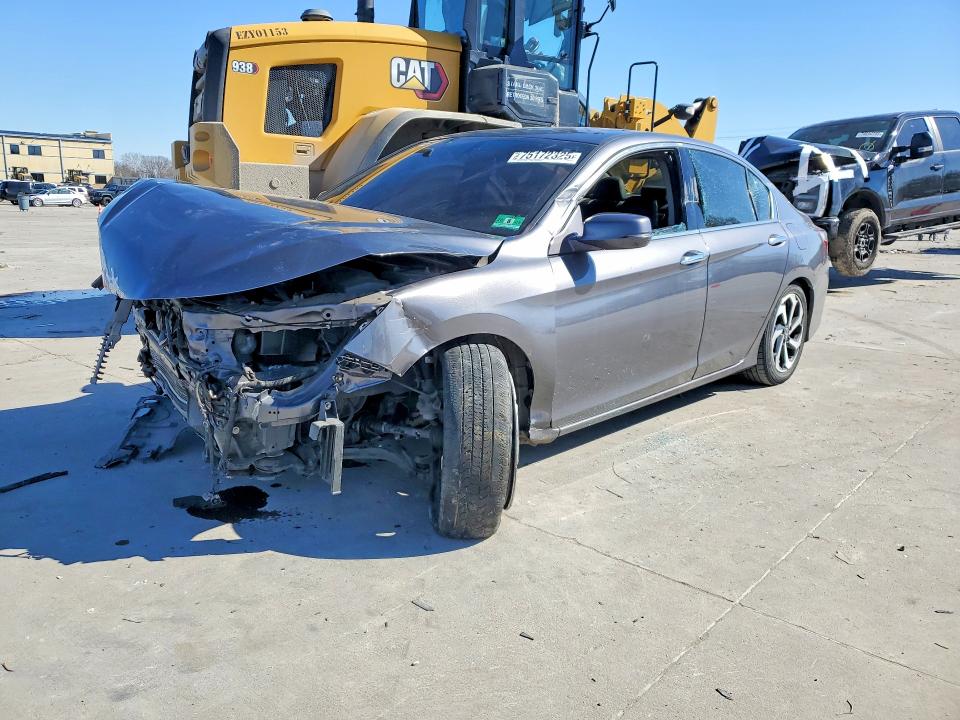 Photo 1 from auction – 2016 HONDA ACCORD with VIN 1HGCR3F82GA033038