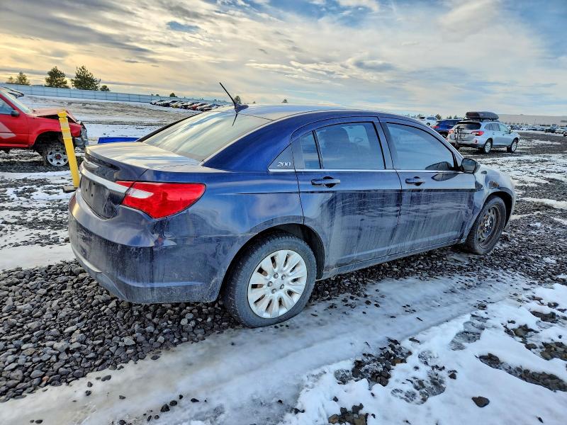 Photo 3 from auction – 2011 CHRYSLER 200 LX with VIN 1C3BC4FB0BN600317