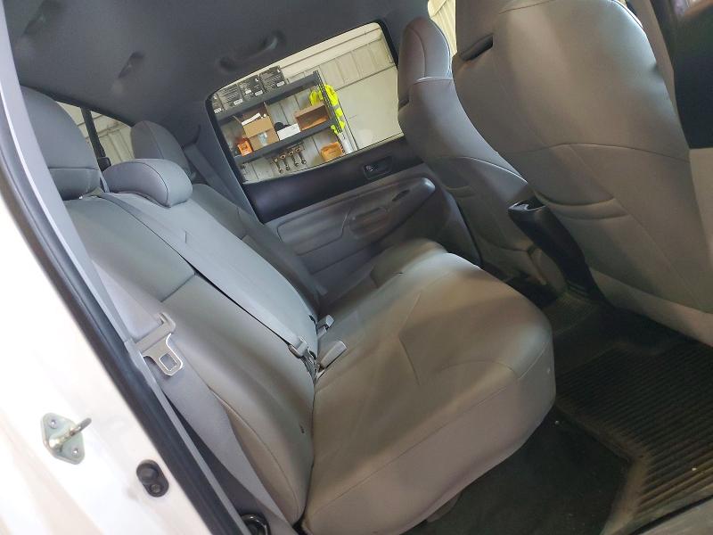 Photo 10 from auction – 2015 TOYOTA TACOMA with VIN 3TMLU4EN8FM187832