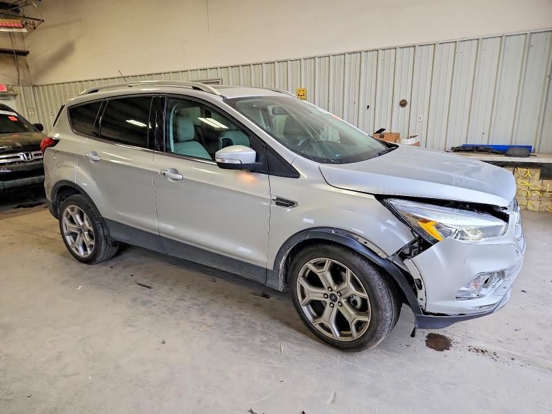 Photo 4 from auction – 2019 FORD ESCAPE with VIN 1FMCU0J92KUC20231