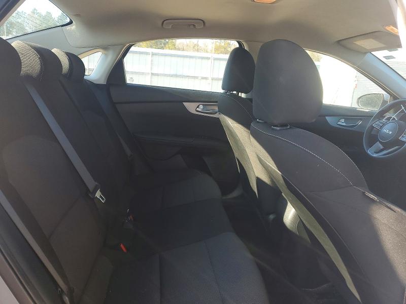 Photo 10 from auction – 2023 KIA FORTE LX with VIN 3KPF24AD7PE614946