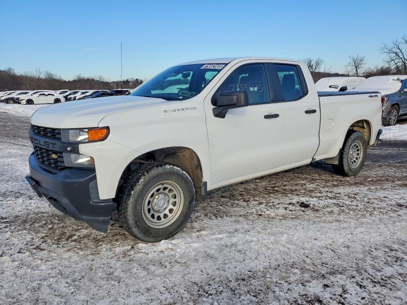 CHEVROLET SILVERADO 2019 with VIN 1GCRYAEF4KZ276604 - Photo from auction
