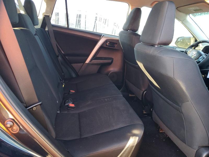 Photo 11 from auction – 2017 TOYOTA RAV4 LE with VIN 2T3ZFREV5HW313583