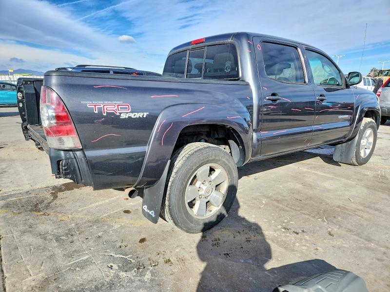 Photo 3 from auction – 2011 TOYOTA TACOMA DOU with VIN 3TMLU4EN8BM070603