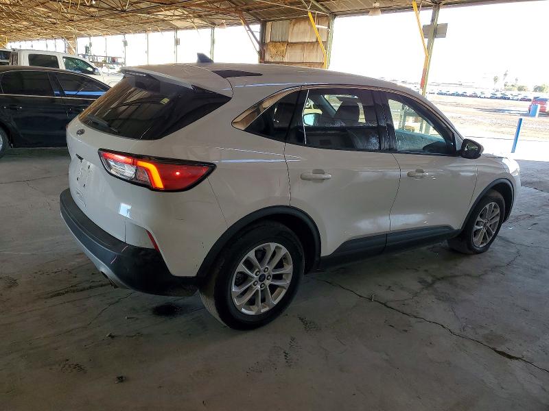 Photo 3 from auction – 2021 FORD ESCAPE with VIN 1FMCU0G66MUA82855