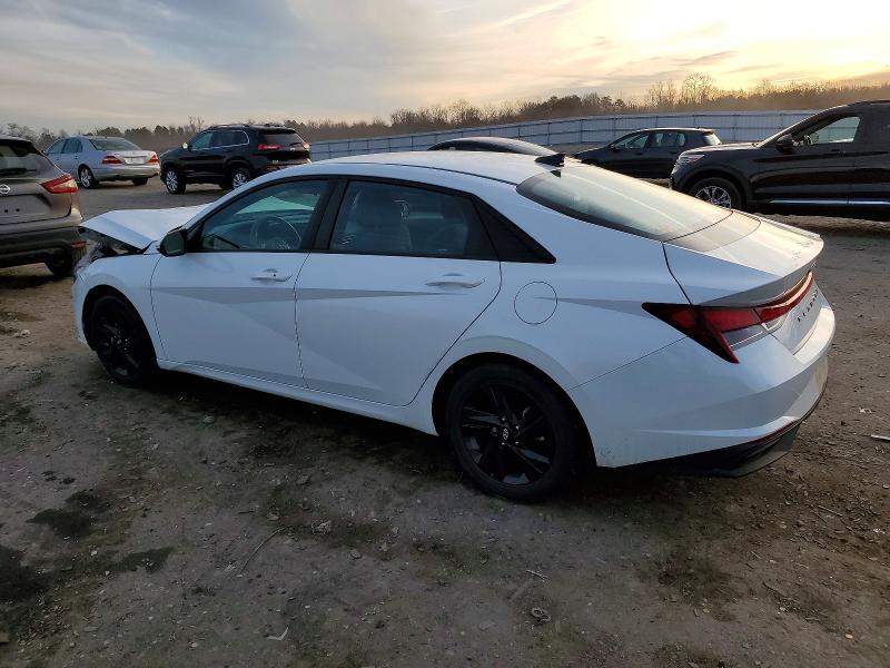 Photo 2 from auction – 2023 HYUNDAI ELANTRA with VIN 5NPLM4AG7PH090796