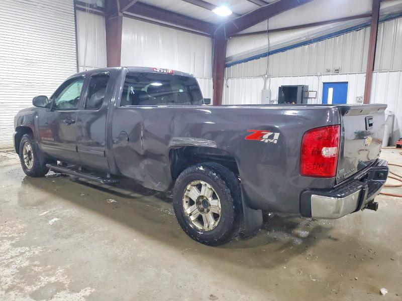 Photo 2 from auction – 2011 CHEVROLET SILVERADO with VIN 1GCRKSE09BZ239910