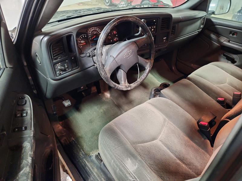 Photo 8 from auction – 2004 CHEVROLET SILVERADO with VIN 2GCEC19V641280115