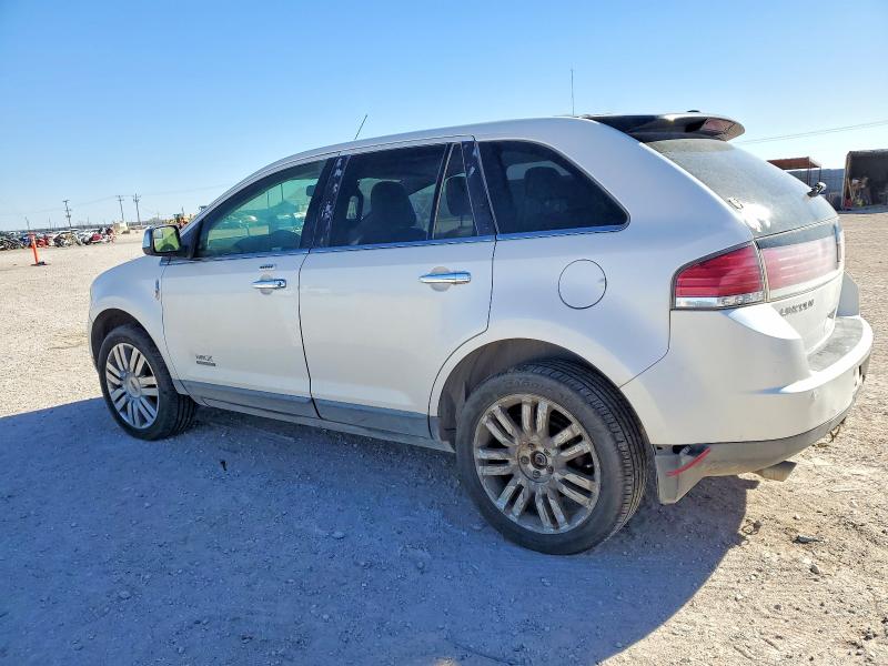Photo 2 from auction – 2010 LINCOLN MKX with VIN 2LMDJ8JC9ABJ07215