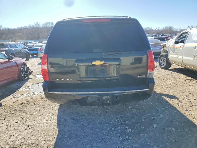 Photo 6 from auction – 2013 CHEVROLET SUBURBAN C with VIN 1GNSCJE02DR300372