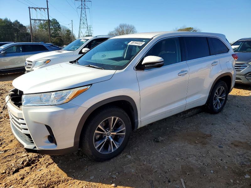 Фото 1 с аукциона – 2017 TOYOTA HIGHLANDER с VIN 5TDZARFH2HS028882
