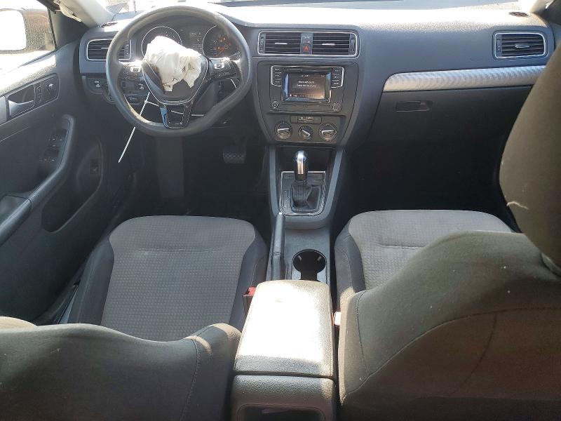 Photo 8 from auction – 2017 VOLKSWAGEN JETTA with VIN 3VW2B7AJ2HM382153