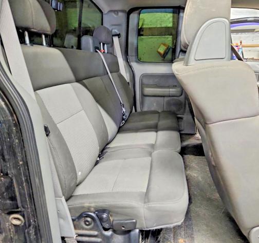 Photo 10 from auction – 2005 FORD F150 with VIN 1FTRX14WX5FA02396