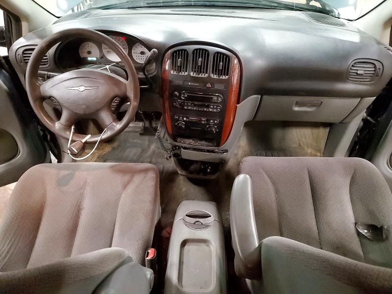 Photo 8 from auction – 2006 CHRYSLER TOWN & COU with VIN 1A4GP45R16B746554