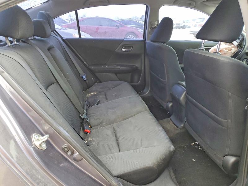 Photo 10 from auction – 2015 HONDA ACCORD with VIN 1HGCR2F37FA222071
