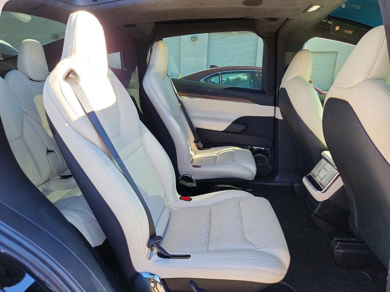 Photo 11 from auction – 2023 TESLA MODEL X with VIN 7SAXCBE5XPF399858