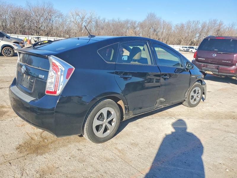 Photo 3 from auction – 2012 TOYOTA PRIUS with VIN JTDKN3DU0C1518908