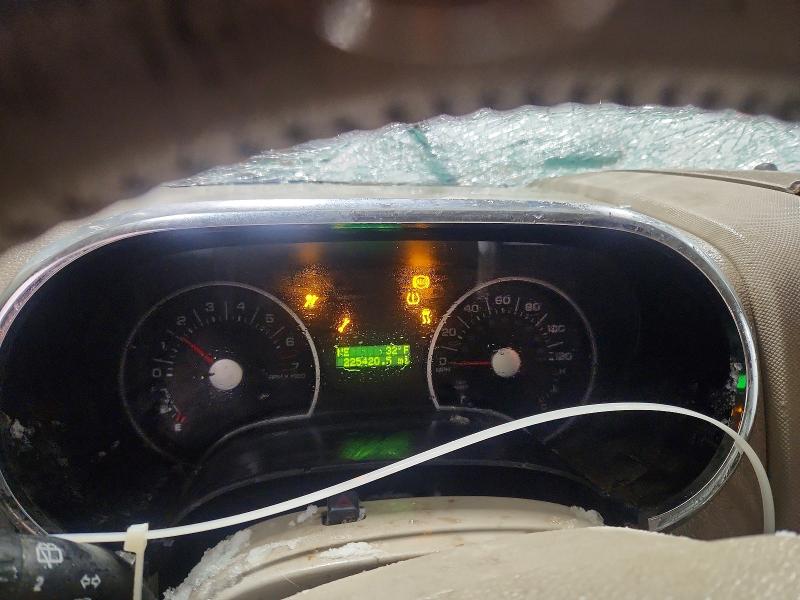 Photo 9 from auction – 2006 FORD EXPLORER with VIN 1FMEU73EX6UB37695