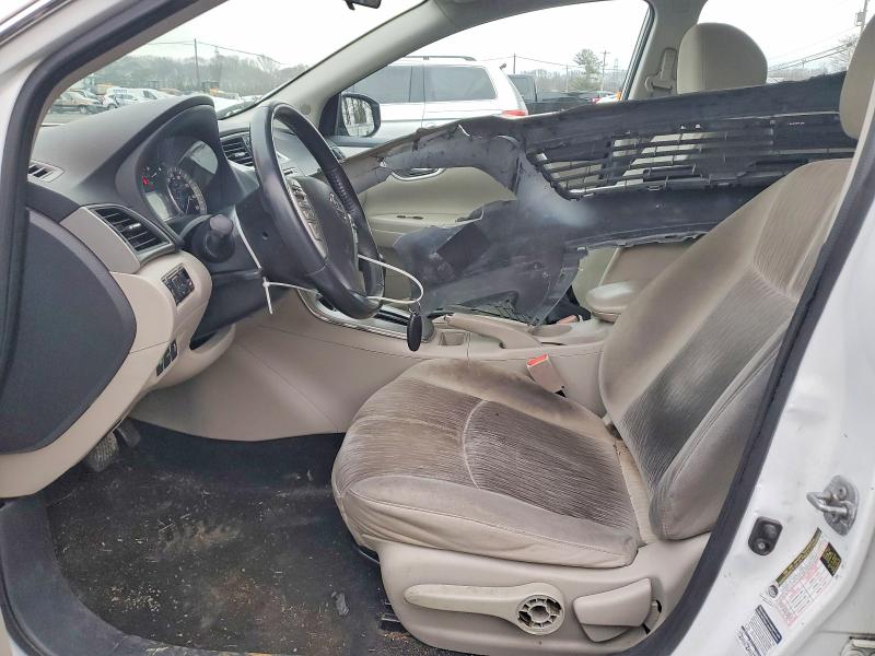 Photo 7 from auction – 2015 NISSAN SENTRA S with VIN 3N1AB7AP7FY344509